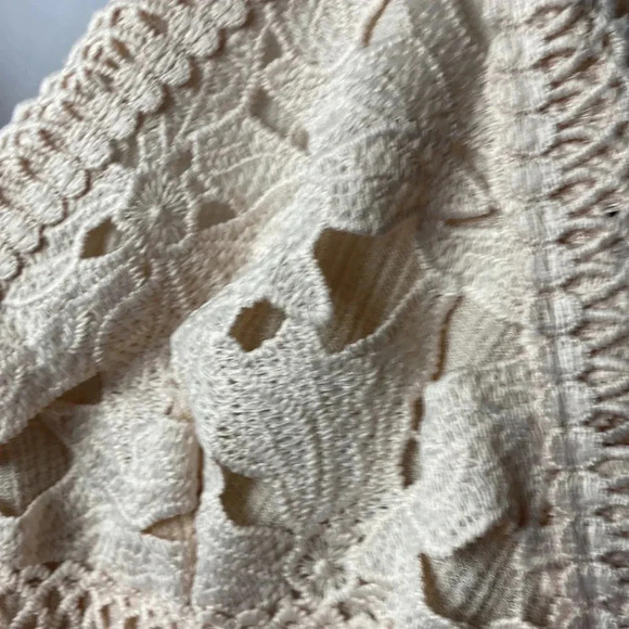 LOVE TREE WO SIZE MEDIUM IVORY LASER CUT FRONT DESIGN LINED ADJ STRAPS. … - Picture 3 of 16